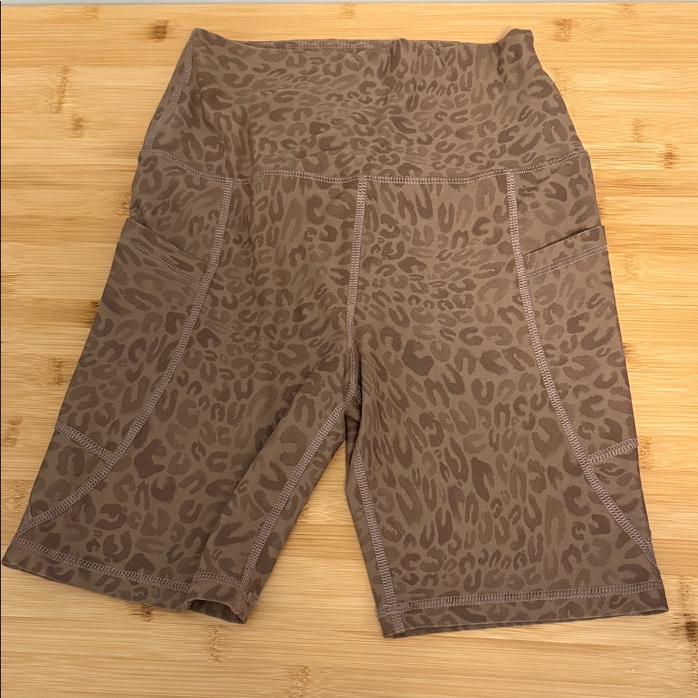 Scorpio Sol Size Extra Small XS Mocha Leopard Print Women's Shorts Bike Short